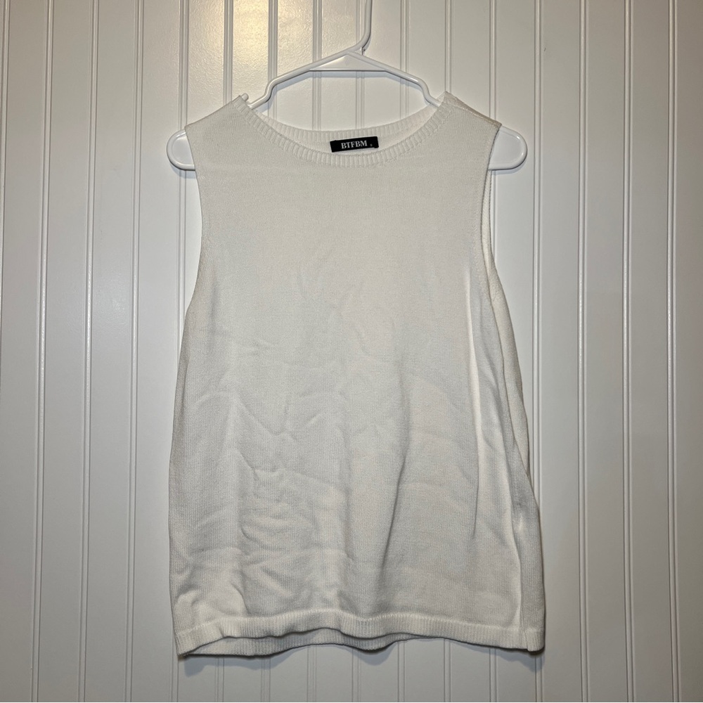 Elegant White Sleeveless Top